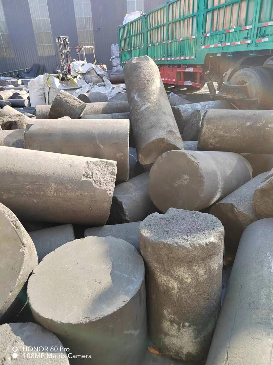 上?；厥諒U石墨電極廠家